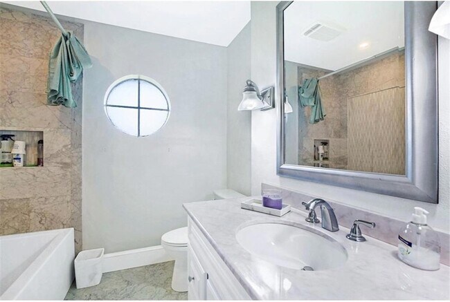 Building Photo - 1200 Joyce St