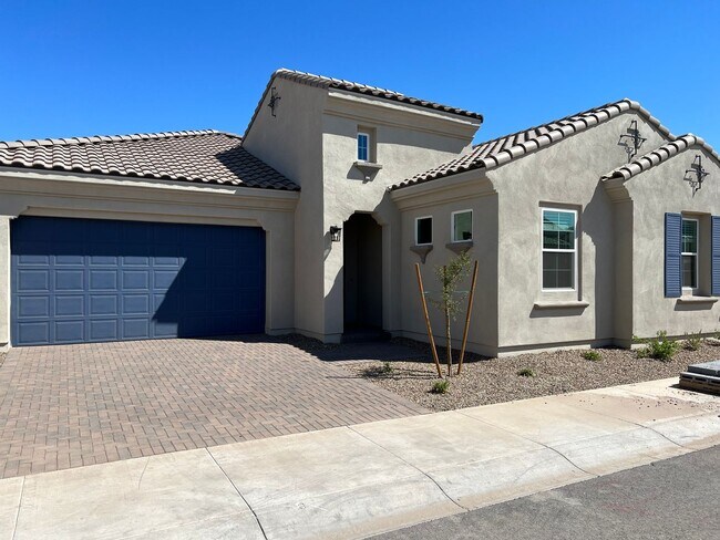 Building Photo - Executive Single-Story 4-Bedroom Rental with $50K+ Upgrades & Indoor-Outdoor Living in Chandler, AZ