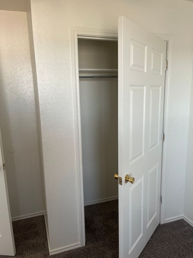 Foto del edificio - 3114 Oak Ln