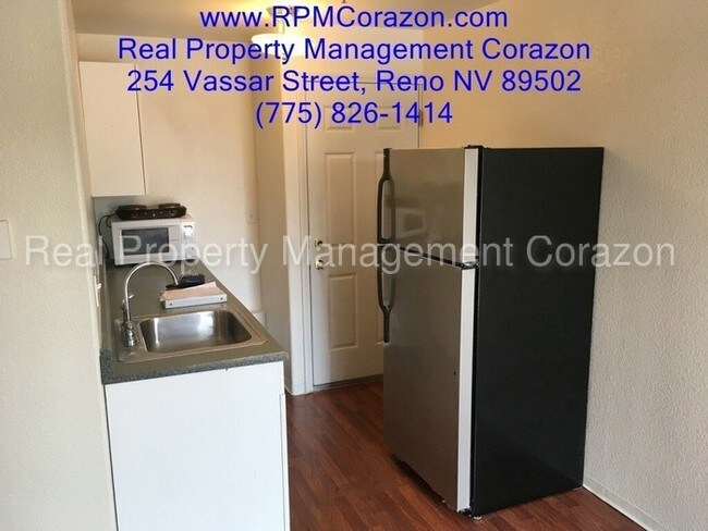 Building Photo - BIG Studio Apartment close to UNR....