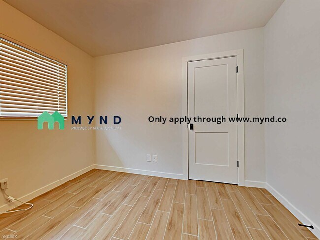 Building Photo - 2 br, 1 bath Apartment - 2554 27th St Apt D