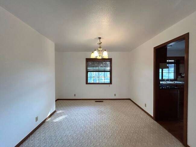 Foto del edificio - 12334 Craig Ave