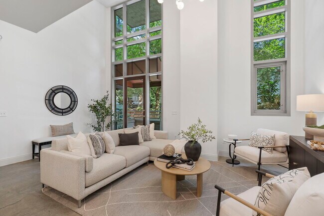 Photo - 905 Juniper St NE Apartment