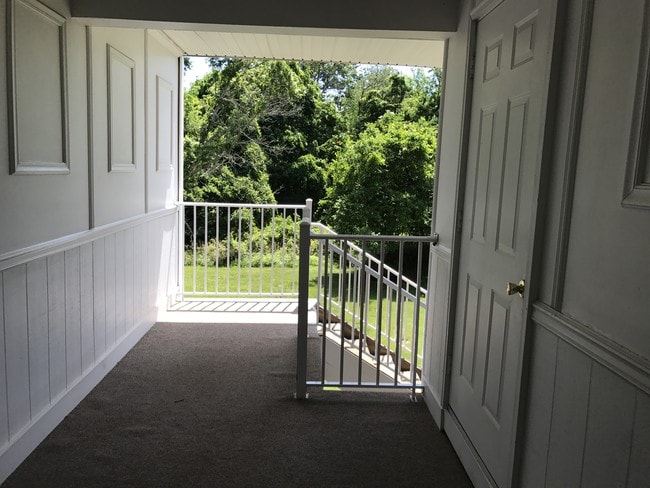 Outside Storage - 29 Amberly Ct