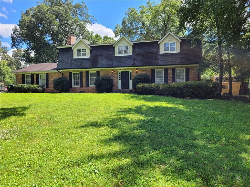 Foto principal - 2800 Davis Rd