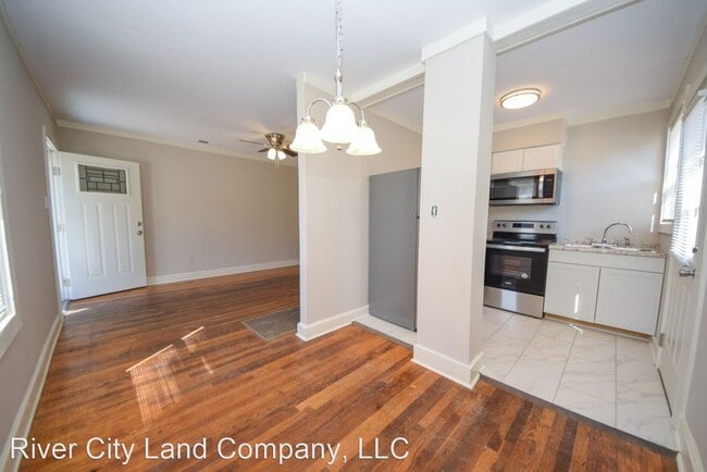 Building Photo - 4 br, 1.5 bath House - 3584 Barwood Circle