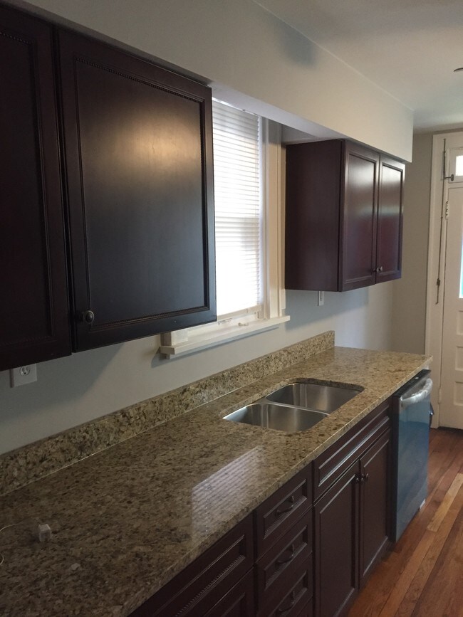 Cocina - 1805 Middle St