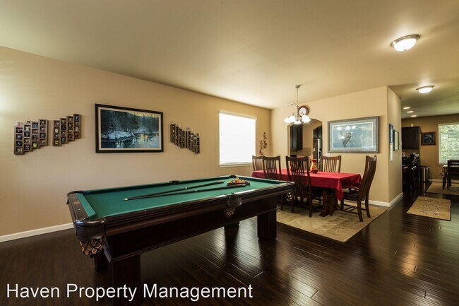 Building Photo - 4 br, 2.5 bath House - 8110 237th Street Ct E
