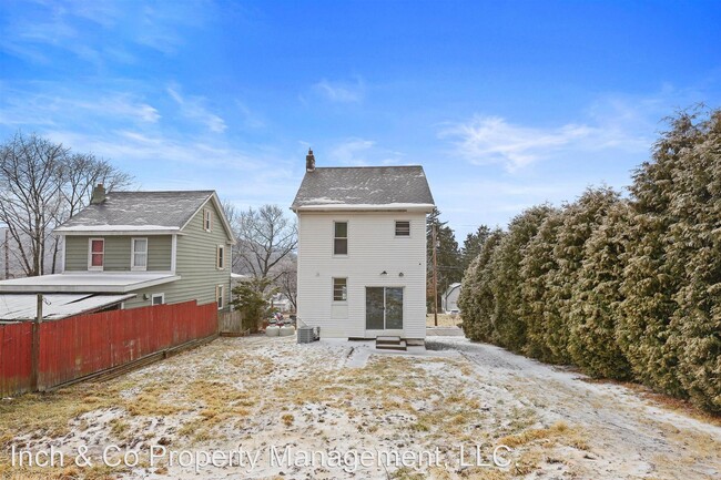 Building Photo - 3 br, 1.5 bath House - 202 Wiconisco St