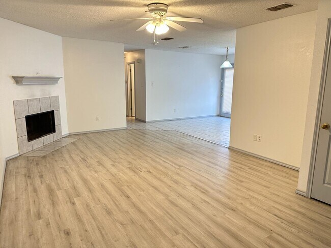 Foto del edificio - 604 Kline Ave