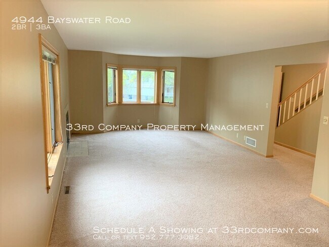 Foto del edificio - 4944 Bayswater Rd