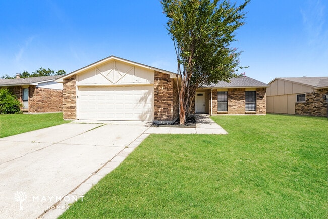 Building Photo - 4121 Shagbark St