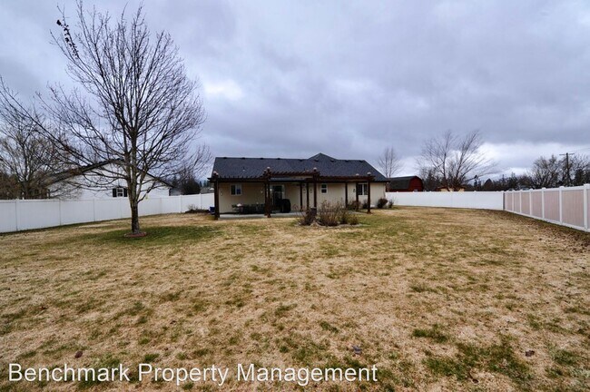 Foto del edificio - 4 br, 2 bath House - 10357 N Zenith Street