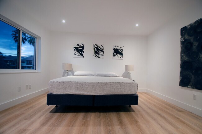 Foto del edificio - 3666 NE 168th St