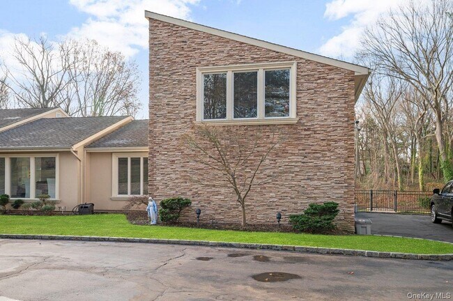 Foto del edificio - 90 Rodeo Dr