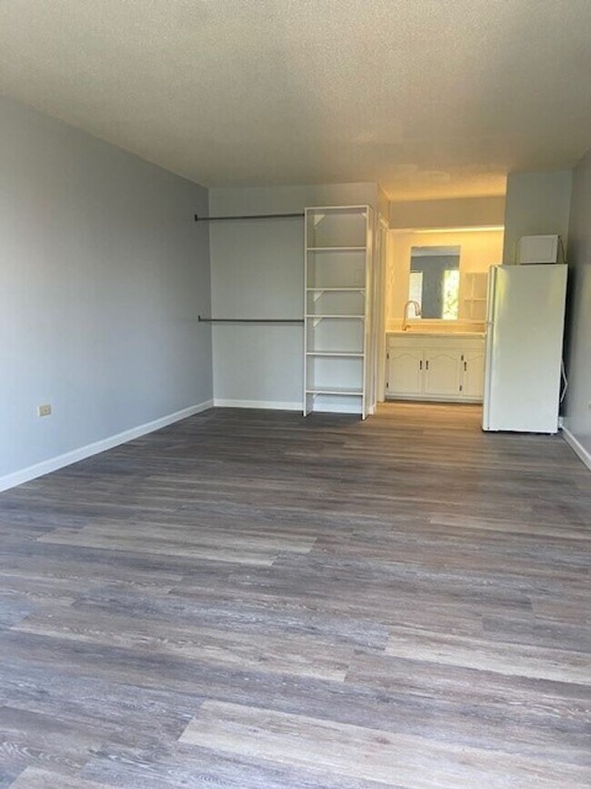 Foto del edificio - Studio Apartment in Hollister