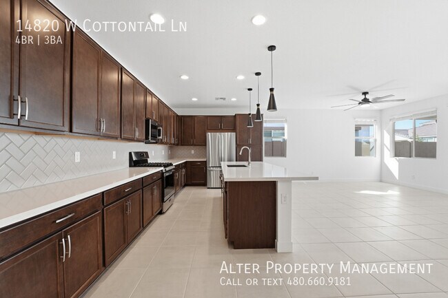 Foto del edificio - 14820 W Cottontail Ln