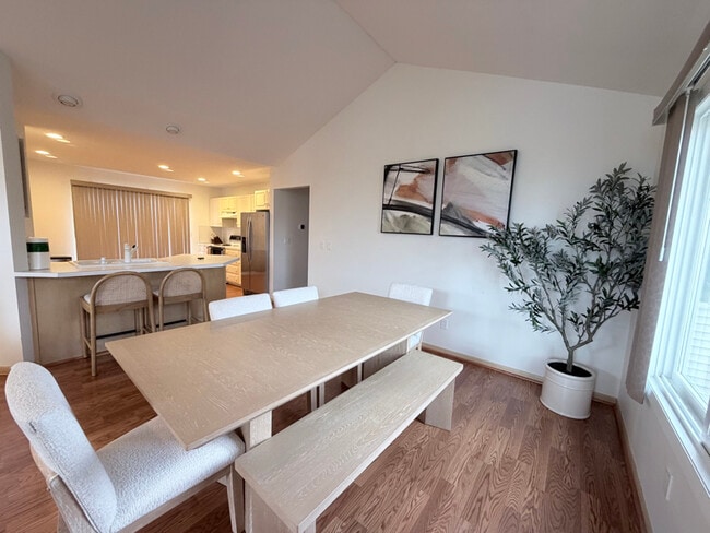 Building Photo - 4205 Brookcrest Dr SW