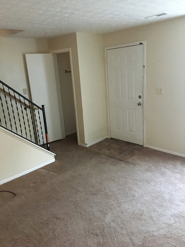 Living Room - 859 Moon Rd