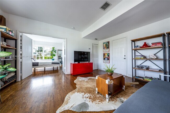 Foto del edificio - 1051 Meridian Ave