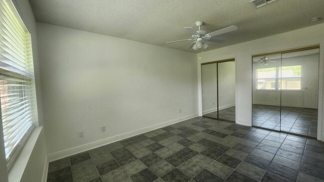 Building Photo - 206 Canberra Ct