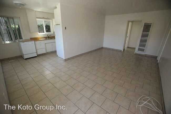 Building Photo - 6645 Trigo Rd