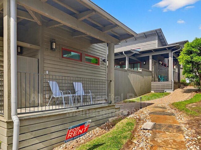 Building Photo - 2113 Barbaro Way