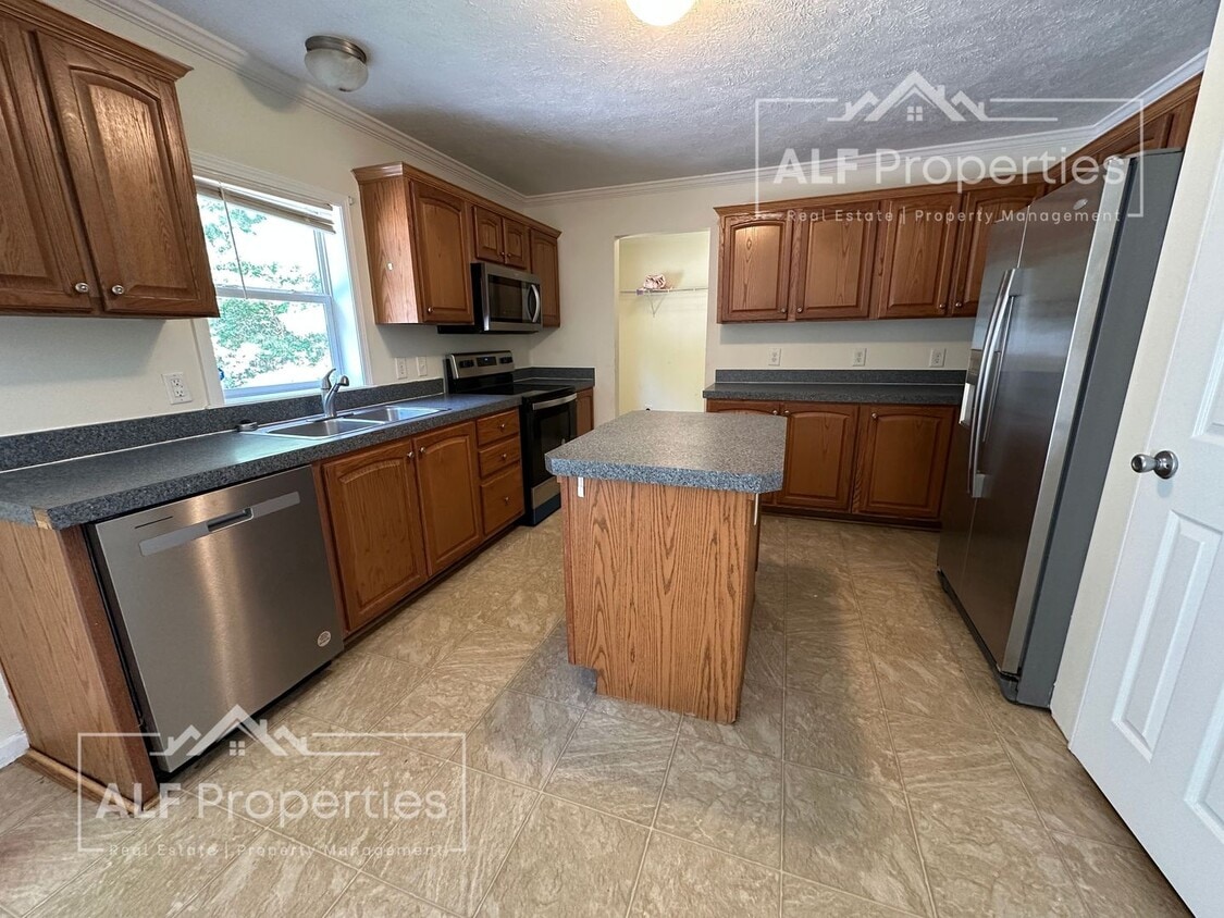 Foto principal - Charming & Secluded 3-Bedroom 2 Bathroom H...