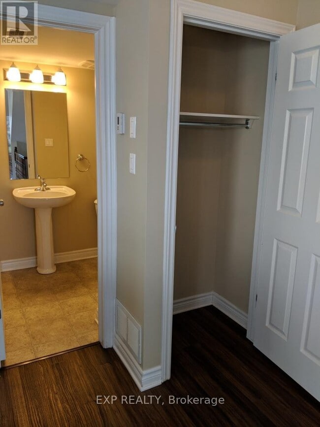 Photo du bâtiment - 780 Lakeridge Dr