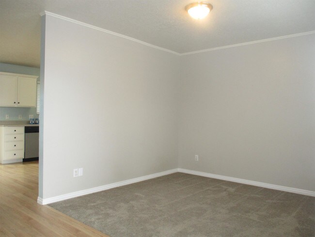 Building Photo - 1501 W 300 S