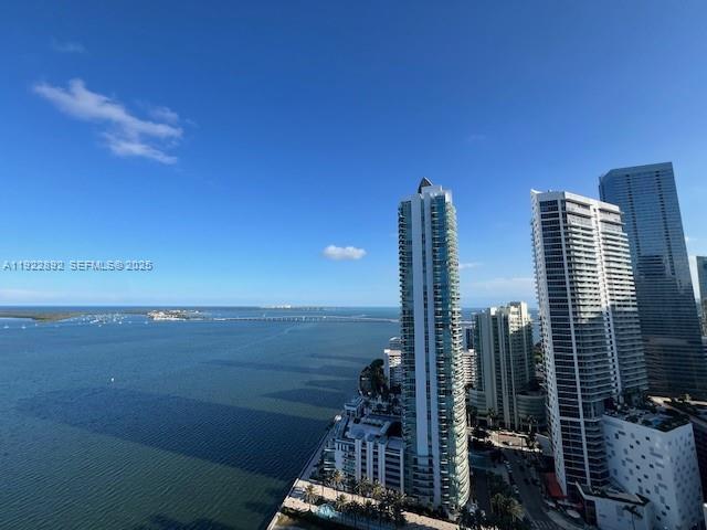 Foto principal - 1155 Brickell Bay Dr
