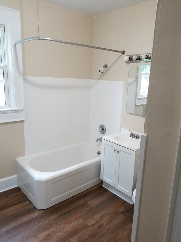 Bathroom - 313 S Ashland Ave