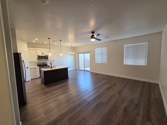 Foto del edificio - VIEWS from EVERY ROOM!