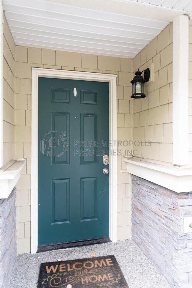 Building Photo - 2 bedroom in Issaquah WA 98027