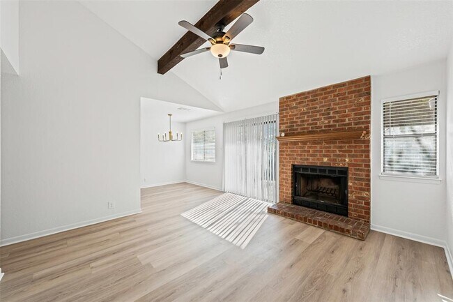 Foto del edificio - 2313 Paul Revere St