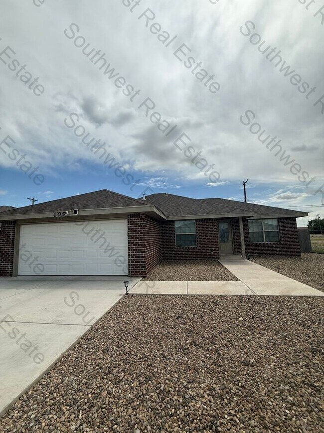 Building Photo - 105 Sombrero Rd