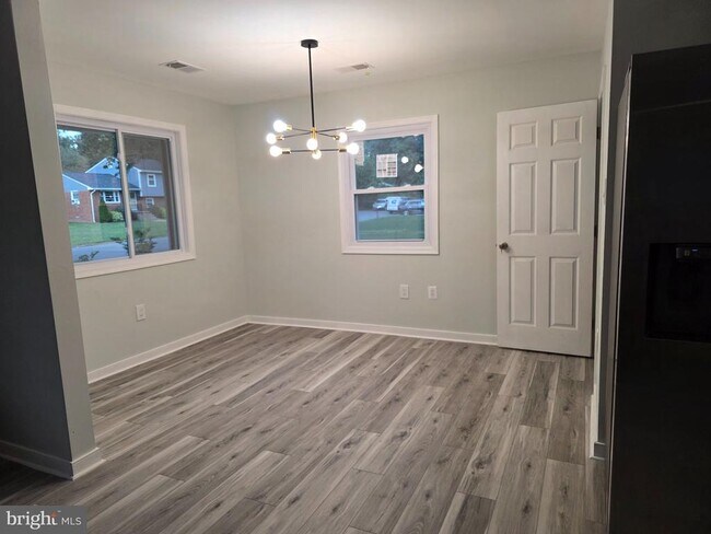 Foto del edificio - 10316 Vineland Rd