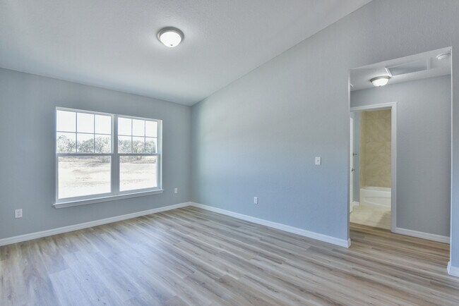 Foto del edificio - BRAND NEW!! Construction in rainbow spring...