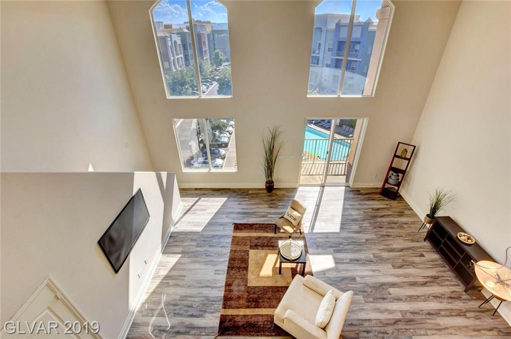 Foto principal - 38 E Serene Ave