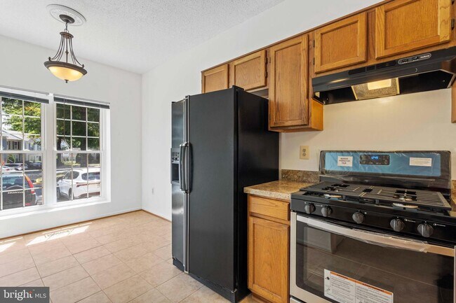 Building Photo - 12114 Wedgeway Pl