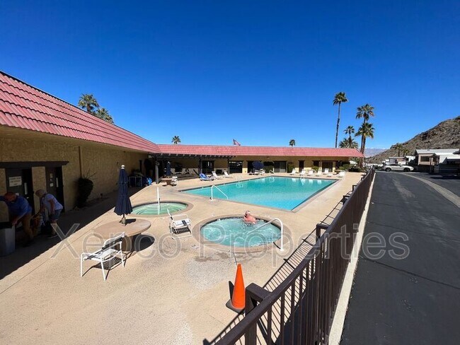 Foto del edificio - 69333 E Palm Canyon Dr
