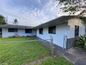 Building Photo - 5940 NW 20th St