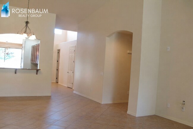 Foto del edificio - Stunning 3bedroom, 2 bathrooms home in the Prescott Lakes Community!