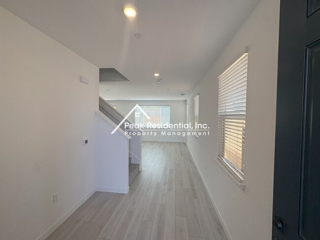 Building Photo - Brand New Rancho Cordova 4bd/3ba Home With...