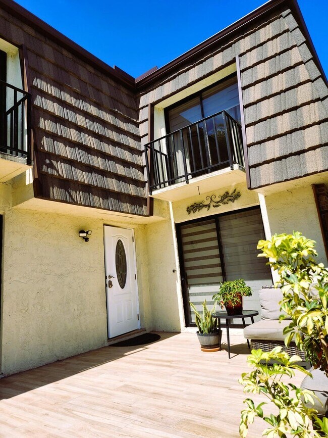 Foto del edificio - 1570 Forest Lakes Cir