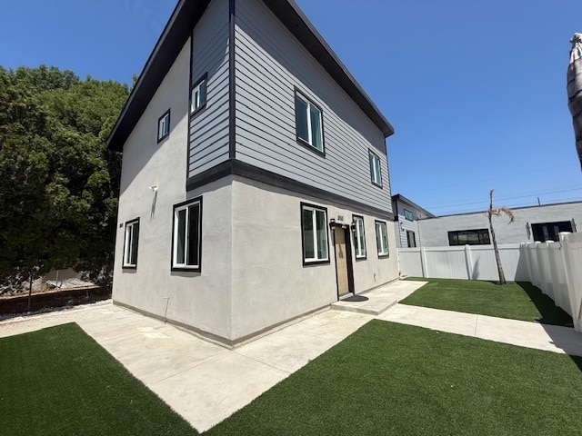 Building Photo - 19515 Cantara St