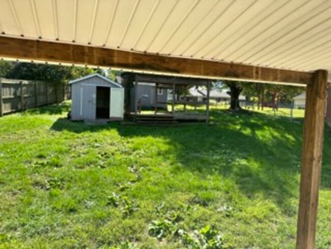 Building Photo - 21 Bette Ln