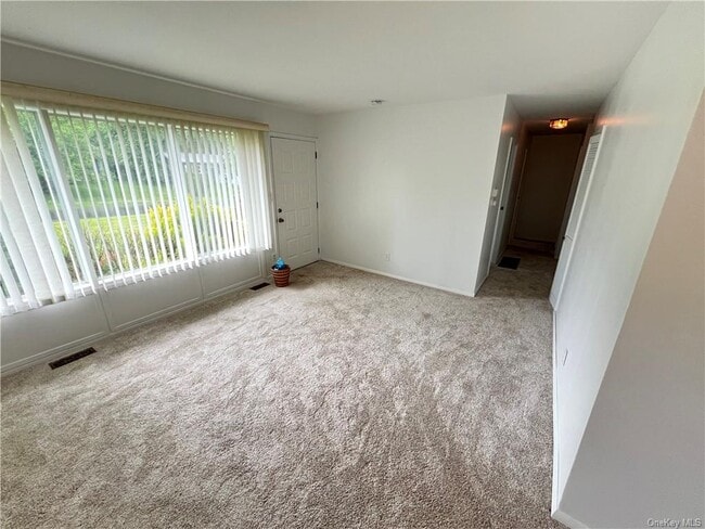 Building Photo - 43 Wickham Dr