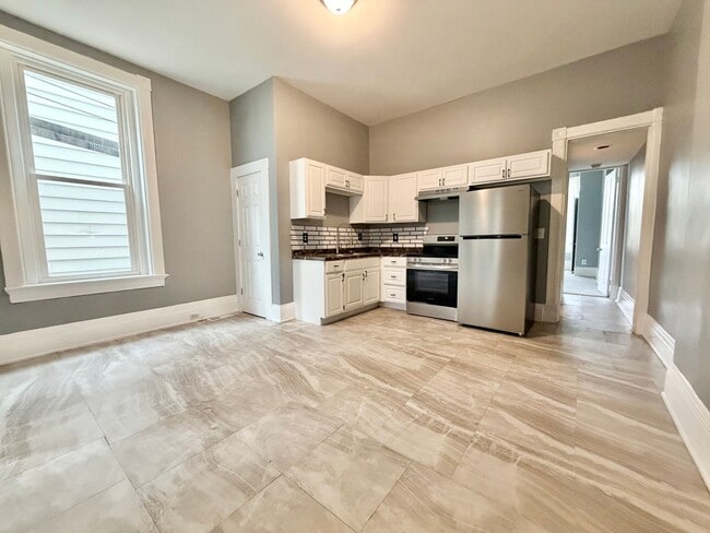 Photo - 447 Warner St Apartment