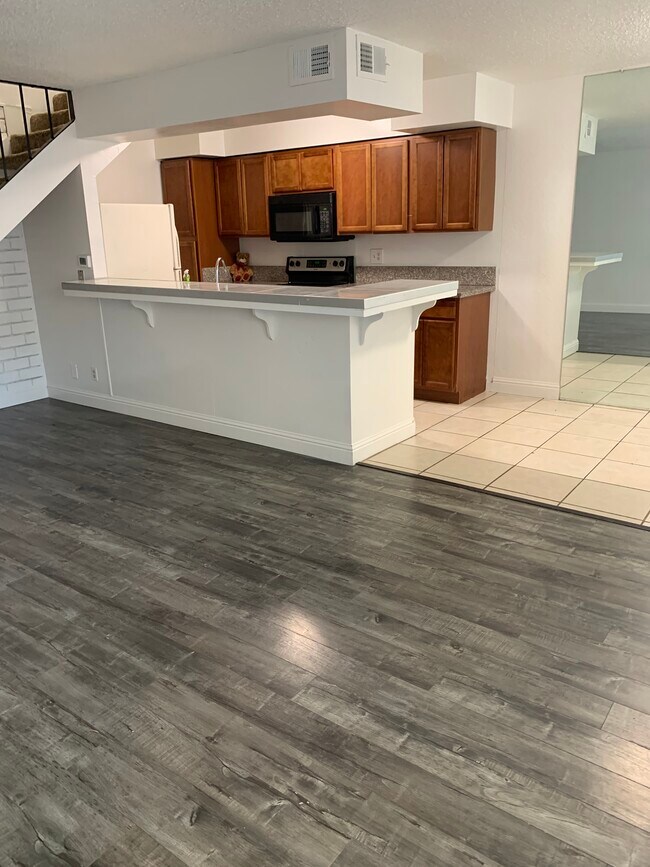 Foto del edificio - 5528 Keoncrest Cir